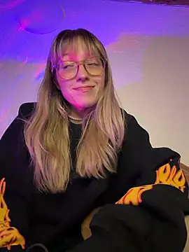 Chat +18 de ReenKitty ao vivo