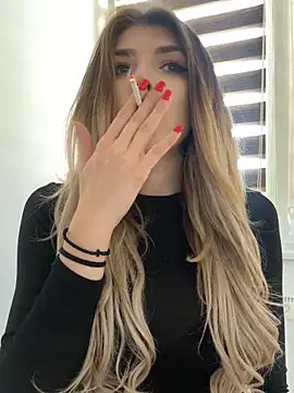 AishaDiamonds' Live XXX Chat