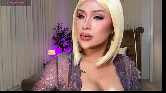 Your_Majesty_Tyra's Webcam Show