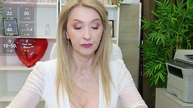 LadyLeean Live XXX chat