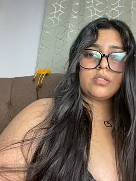 virginbrunette99's Live XXX Chat