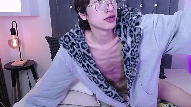 Emo_Boy_ 现场XXX聊天