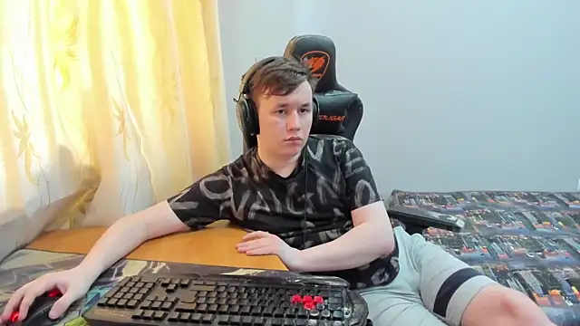 Вебкам-шоу iliaskrislove