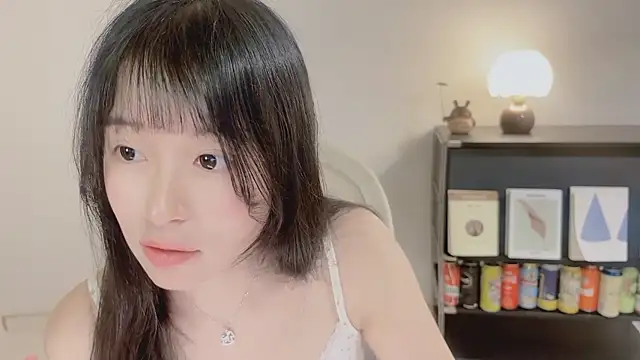 Onechestnut's Live XXX Chat