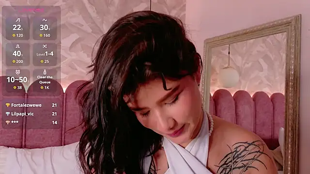 Emily-Cooper-'s Live XXX Chat