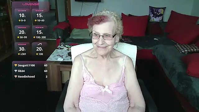 HeisseomaOriginal's Live XXX Chat