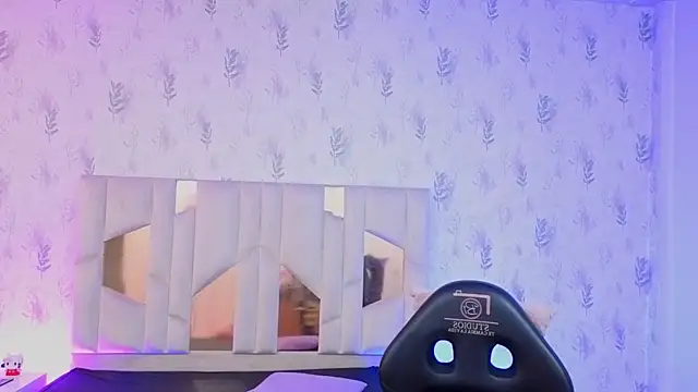 Онлайн чат XXX MARIANA_TAY1
