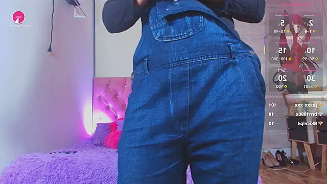 Sary_LittleSmiles Adlı Modelin Canlı XXX Sohbeti