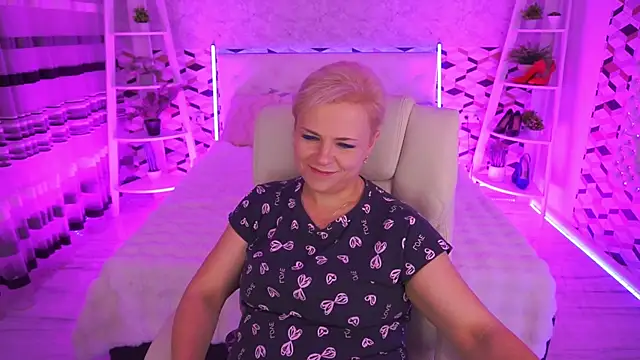 CrystalVibe's Webcam Show