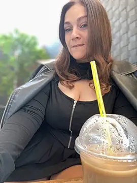 CrazyTori's Live XXX Chat