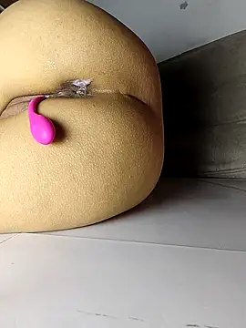 Binnky's Live XXX Chat