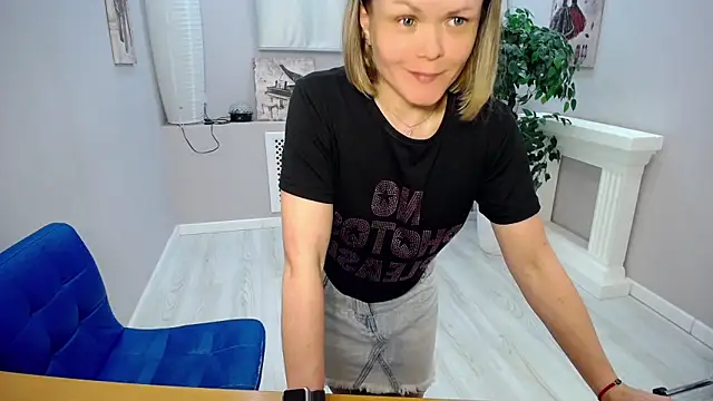wild_temptation_n Webbikameraesitys
