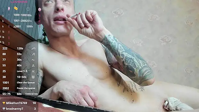James2Inked Adlı Modelin Web Kamerası Şovu