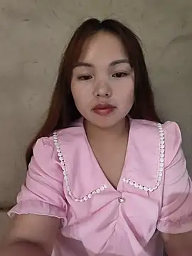 Mina_xYx Chat XXX in diretta