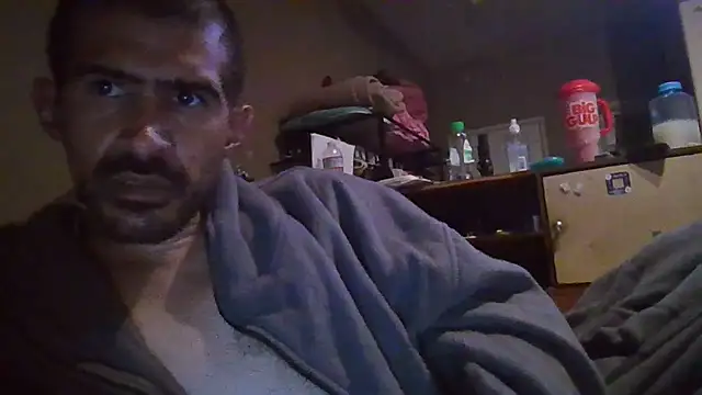Mikey69me@xh's Live XXX Chat