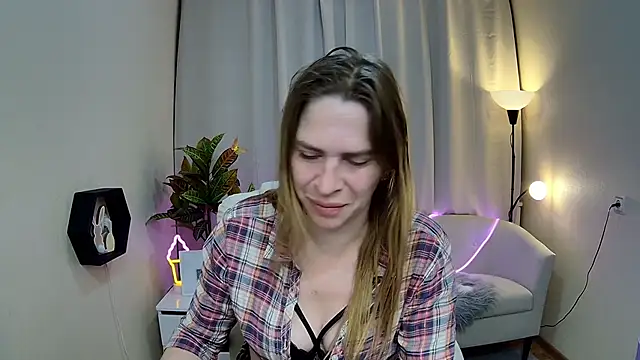 TessaDaybreak's Live XXX Chat