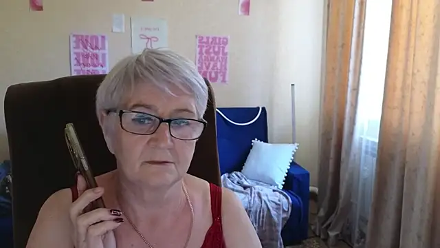 Sandra_Snowflake's Live XXX Chat
