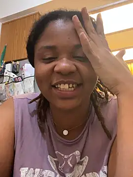 HEARTBREAKBRE's Live XXX Chat