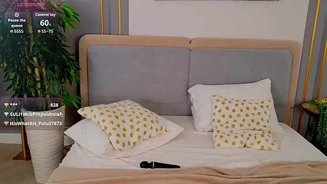 AdoraCortes 现场XXX聊天