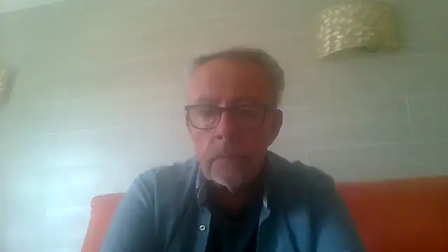 tuggy59: διαδικτυακό σόου στην κάμερα