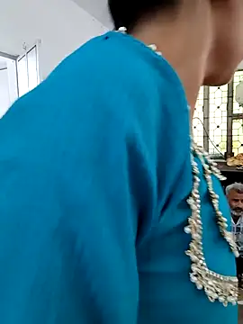 Pokazy przed kamerką – KumarSilencesex21
