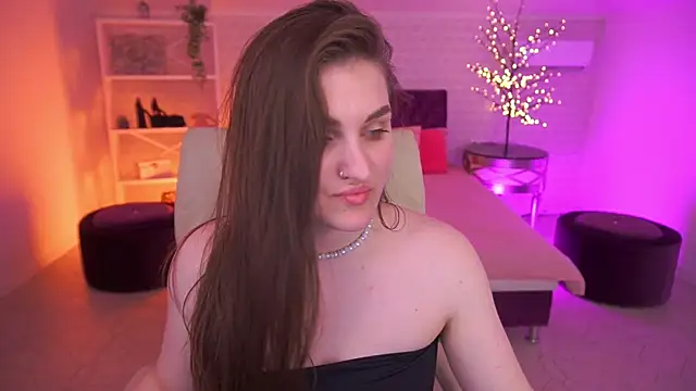 EmmyCharmm's Live XXX Chat