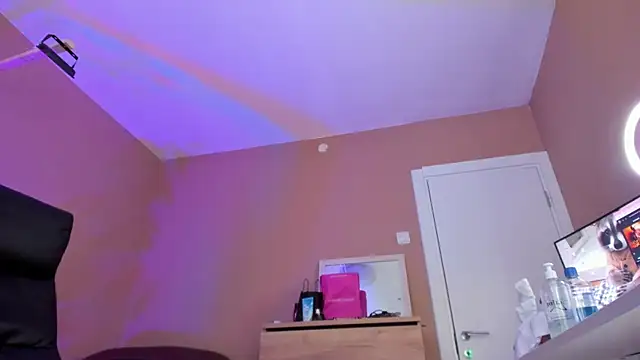 عرض كام KaylaLaine