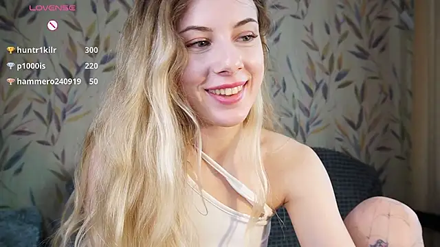 evy_miu: онлайн-секс-чат