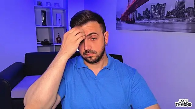 Jace_Thorne: διαδικτυακό σόου στην κάμερα