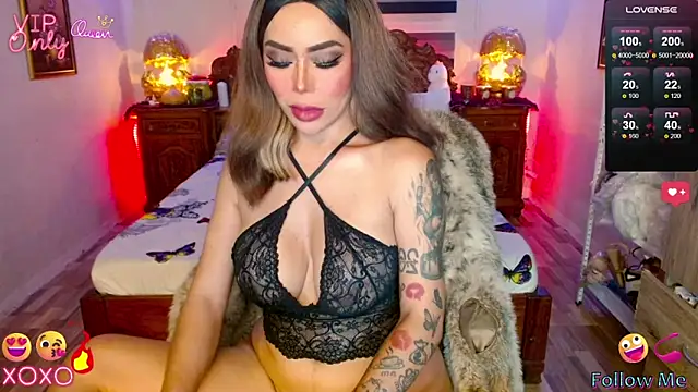 _QueenGoddess_ Chat XXX in diretta