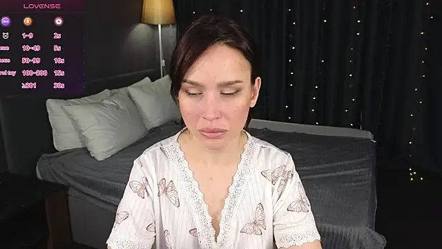 Tina_Morgan 现场XXX聊天