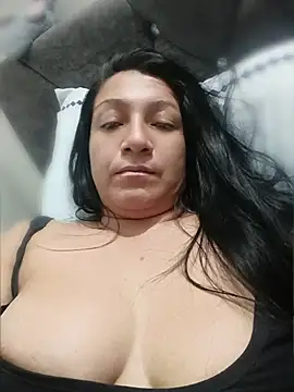 Katysaez's Live XXX Chat