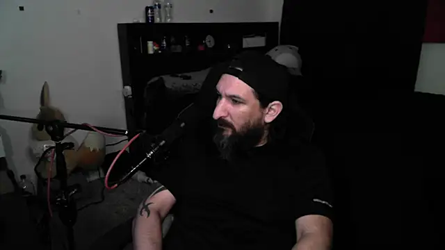 Chat +18 de DevilPup75_ ao vivo