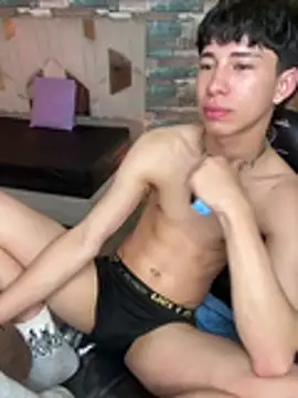 kaelwolf_tay's Live XXX Chat