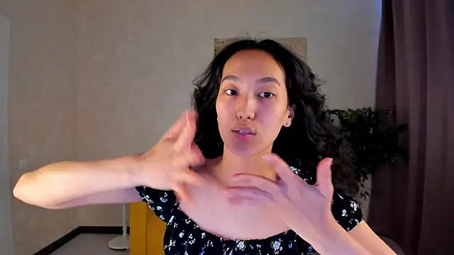 Živý XXX chat FlirtyAura