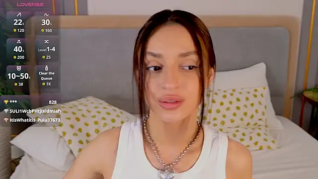 AdoraCortes Chat XXX live