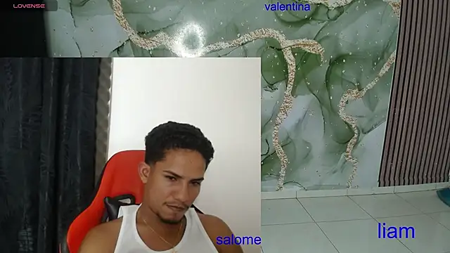 sexy_latinas_69's Webcam Show