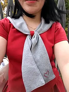Chatroom XXX en direct de Mina-02