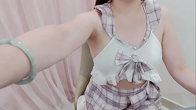 minami-yuiyui's Live XXX Chat