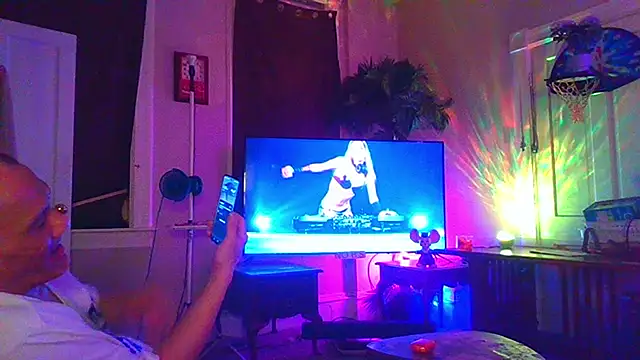 xuan8pssy_ui69's Webcam Show