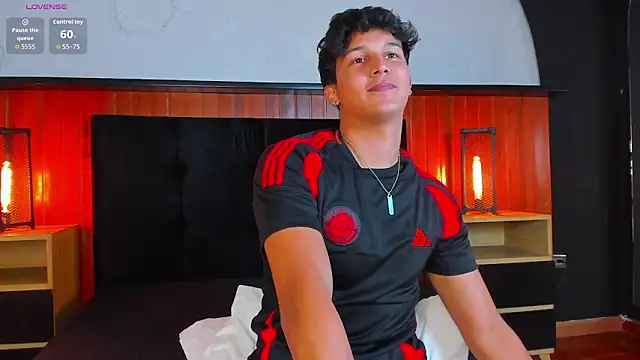 Leo_Savage_'s Webcam Show