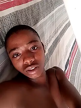 BLACK_BOTTOM03 webkamerás műsora