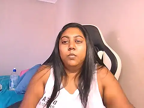 Živý XXX chat Indian_Ruby99