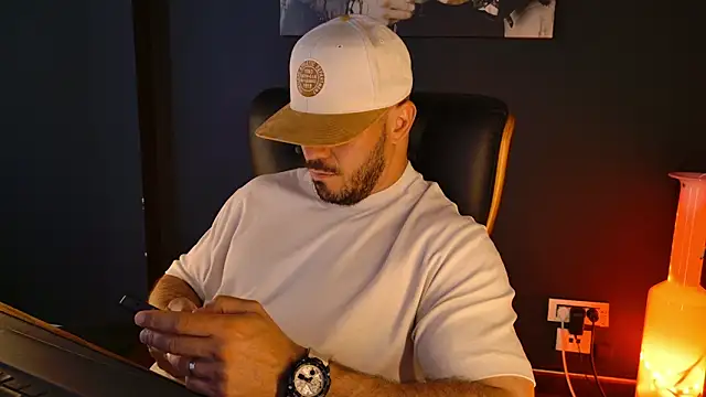 AngeloEric – Naživo XXX chat