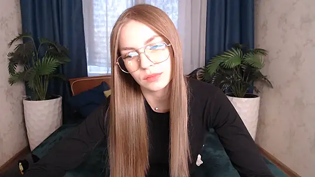HitGyrl: онлайн-секс-чат