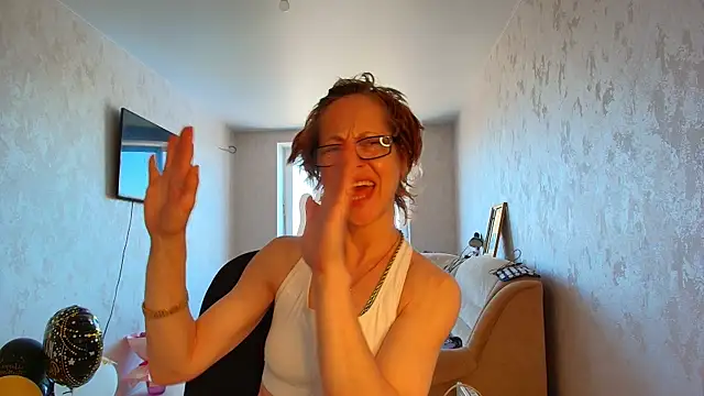LioraWeiss' Webcam Show