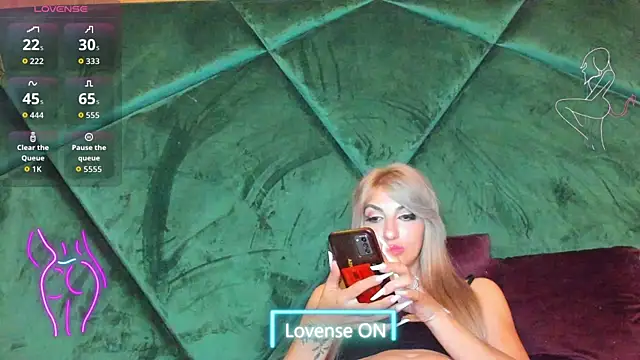 LannaQuinn's Live XXX Chat