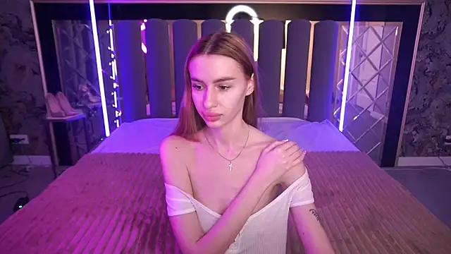 Snow_WhiteeeX's Live XXX Chat