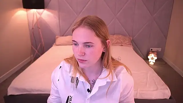 NikkyReyyy Live XXX-Chat