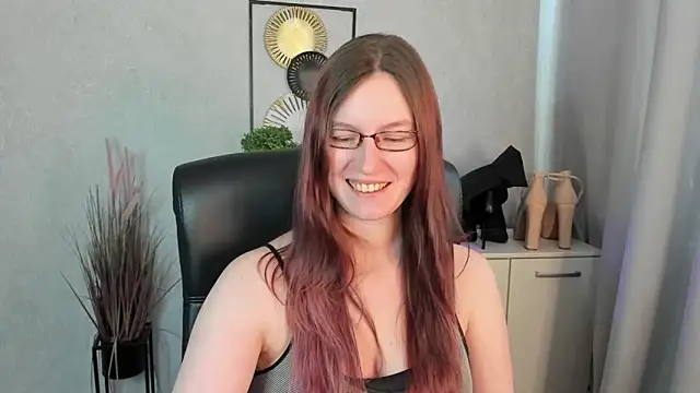 Chatroom XXX en direct de emmaxDelight